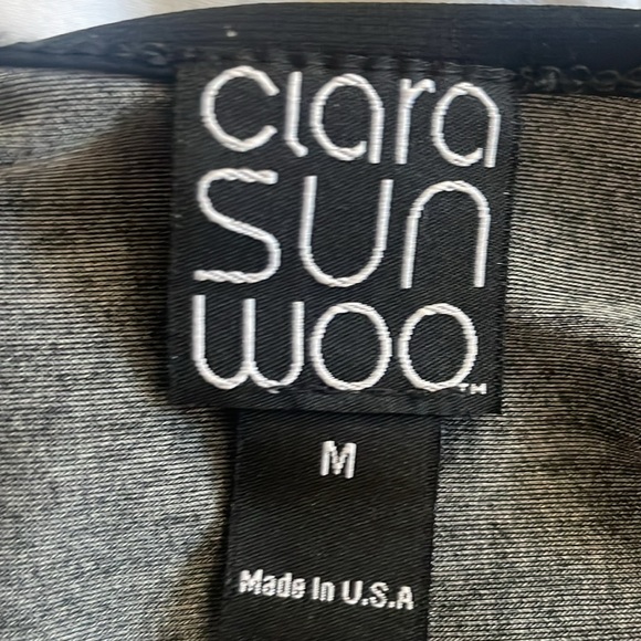 Ciara sun Woo Sz M top length from shoulder down 25”, armpit to armpit,23 inches - Picture 4 of 5